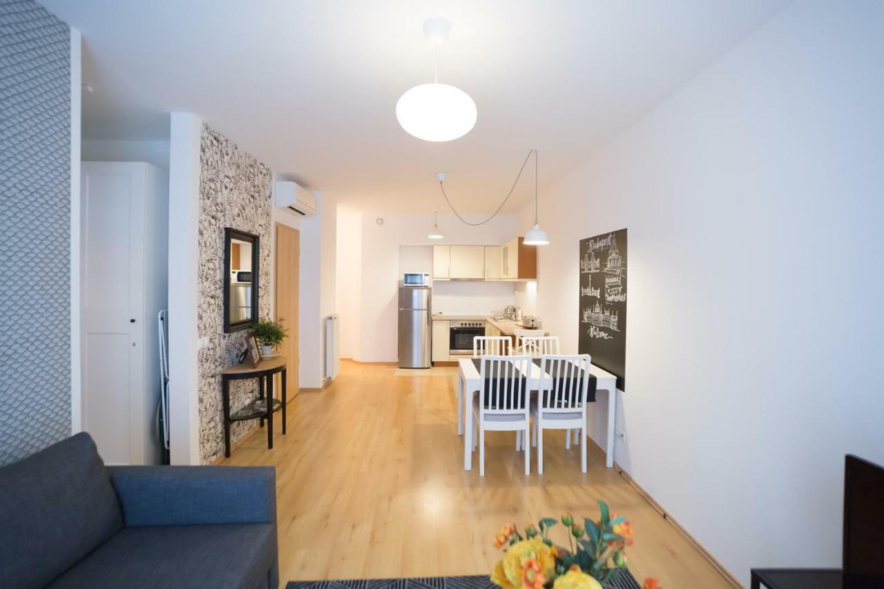 Innercity Apartments Opera Budapest Exterior foto